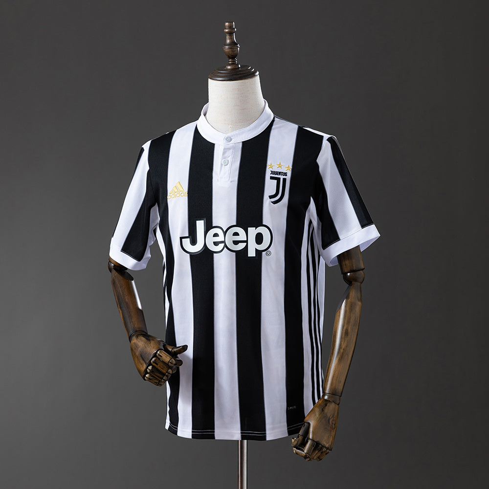 Retro Juventus 17/18 Home Shirt