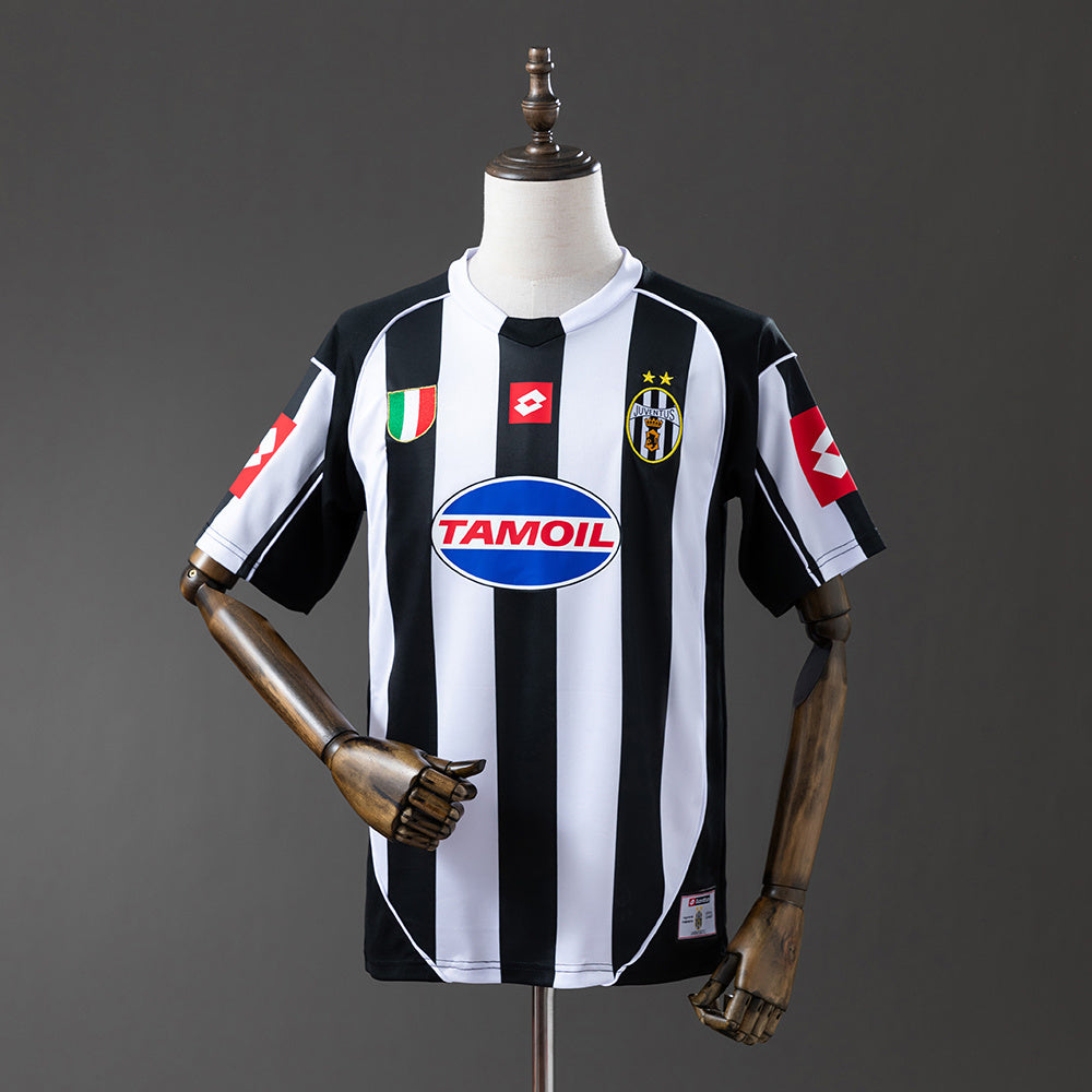 Retro Juventus 02/03 Home Shirt