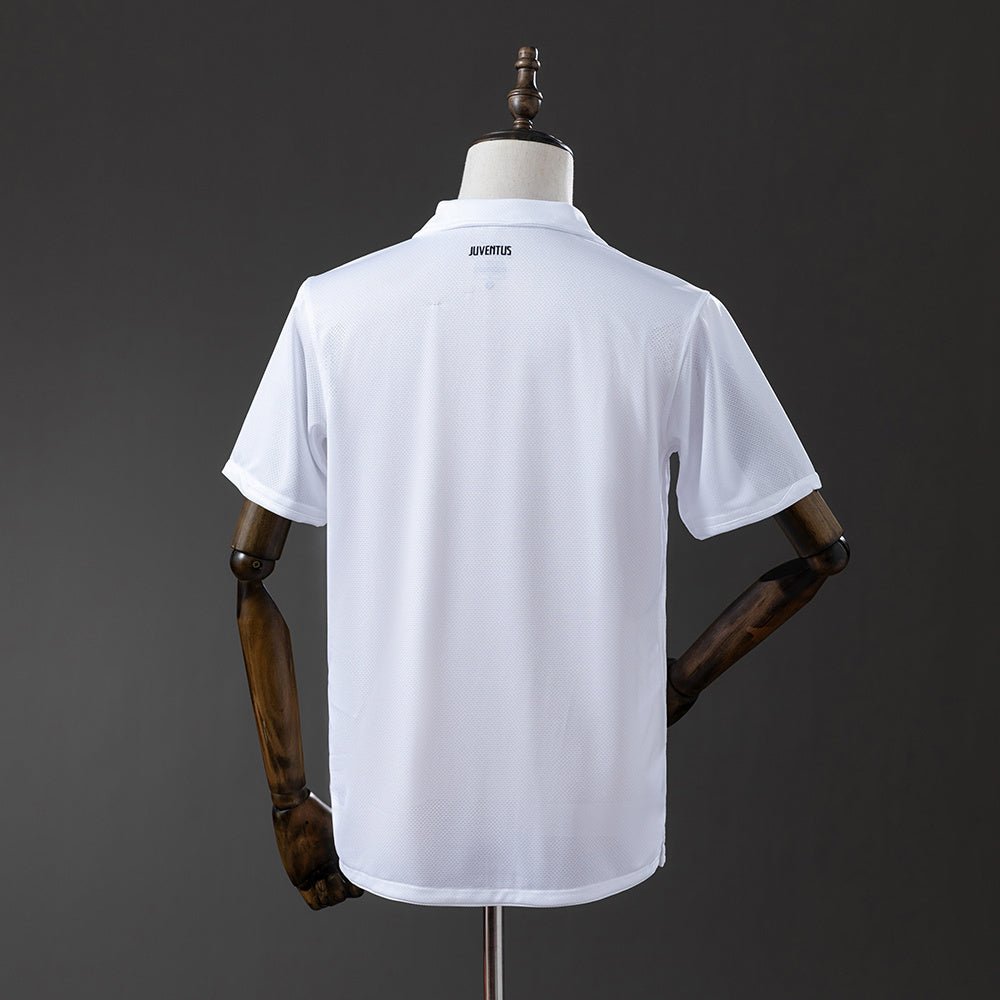 Retro Juventus 10/11 Away Shirt - theftblkits