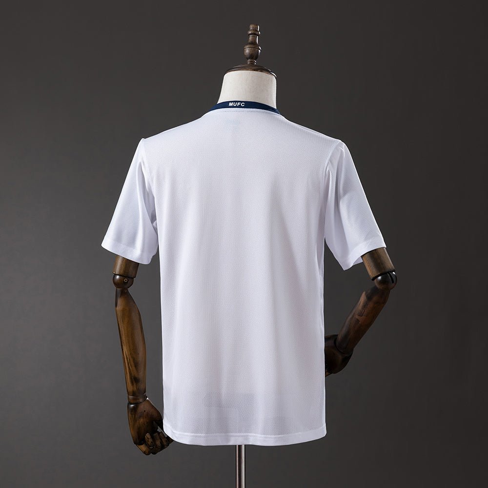 Retro Manchester United 08/09 Away Kit - theftblkits