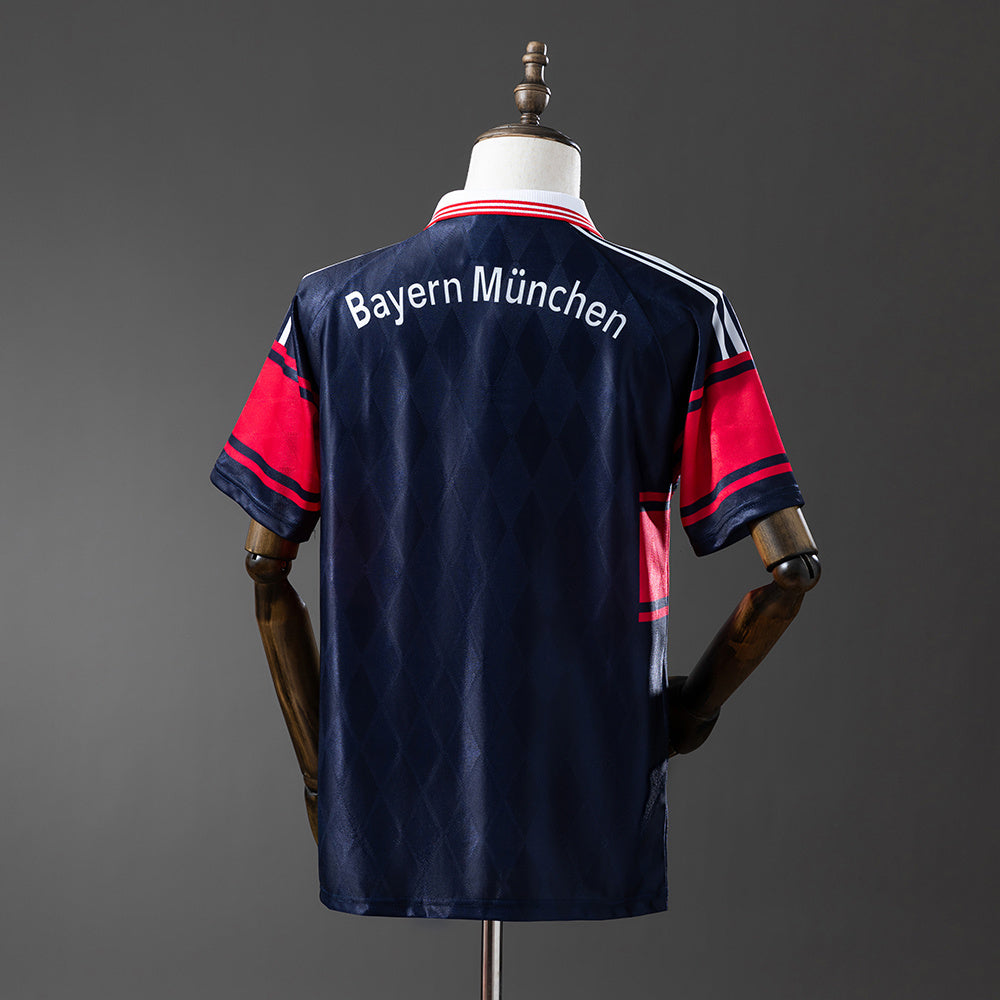 Retro Bayern Munich 97/98 Away Shirt