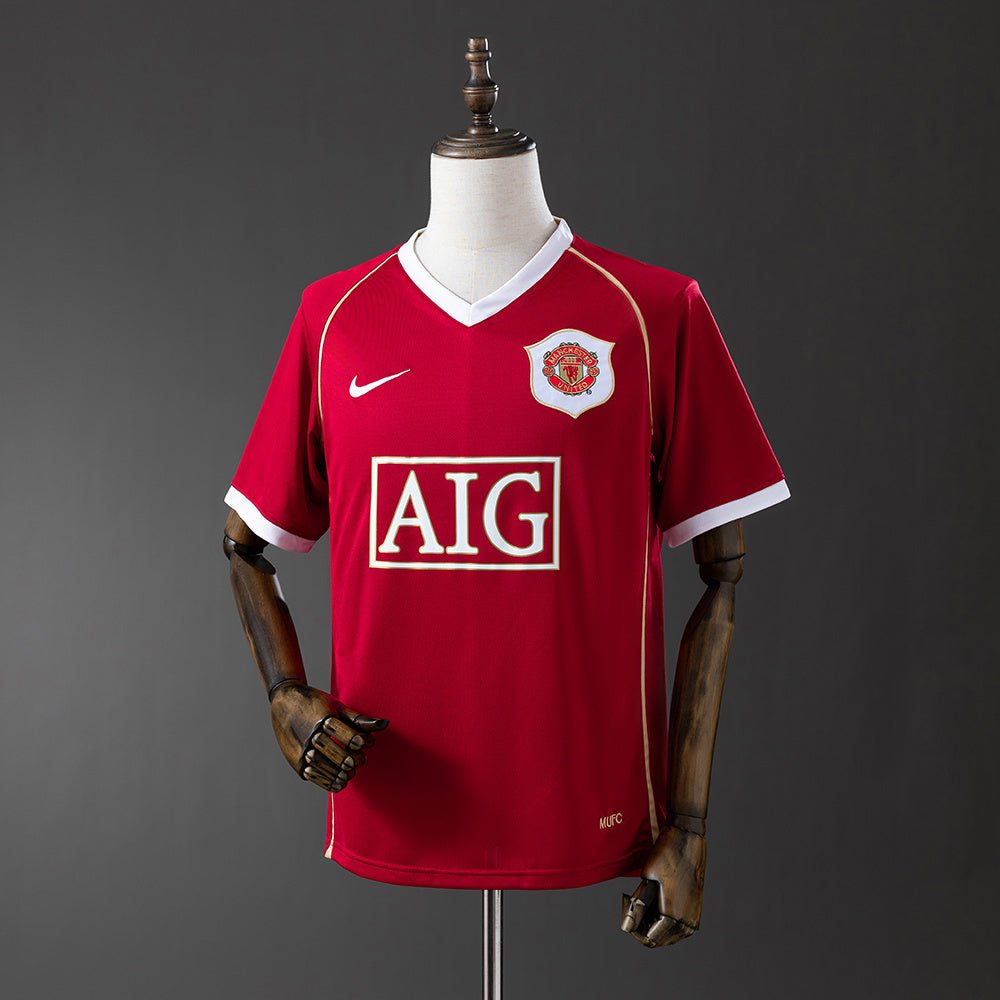 Retro Manchester United 06/07 Home Shirt - theftblkits